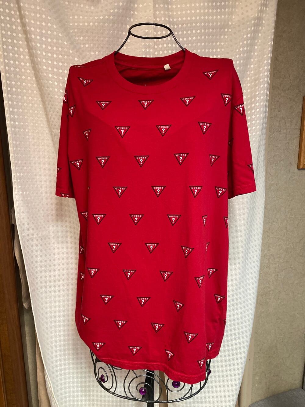 GUESS All Over Print Triangle Logo Red Graphic Tee Men's L
